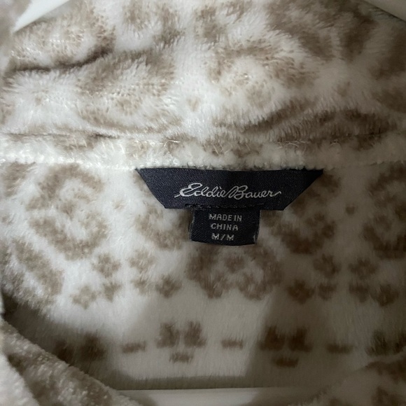 Brown and White Patterned Pullover Eddie Bauer medium - Picture 3 of 4